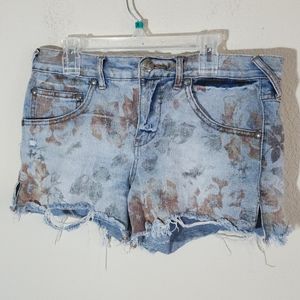 Free people 27.                         Blue bin